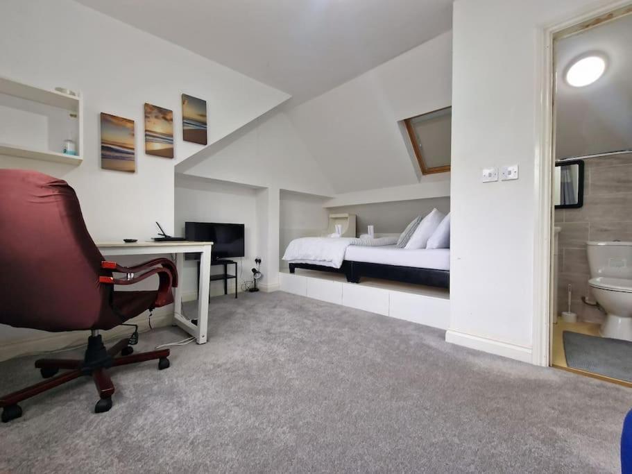 Living Serviced 9 Apartment Coventry