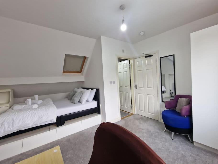 Living Serviced 9 * Coventry